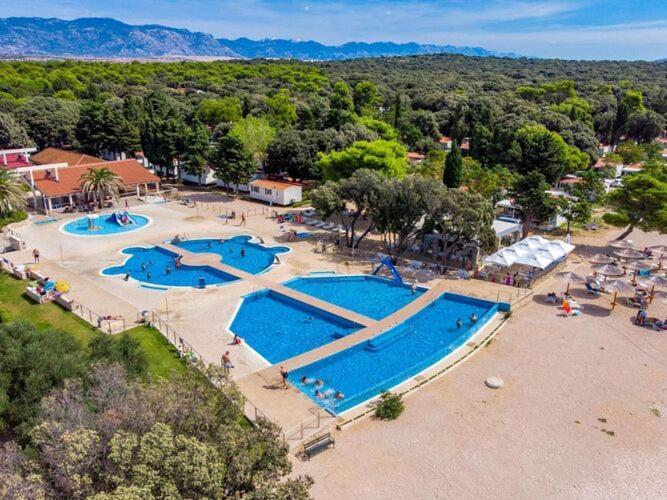 Mobile homes PREMIUM new in caravan park Strasko, Novaglia Esterno foto