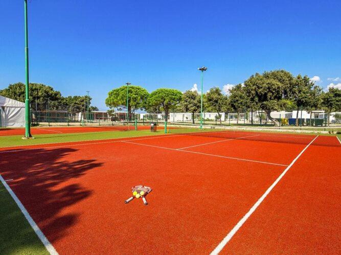 Mobile homes PREMIUM new in caravan park Strasko, Novaglia Esterno foto